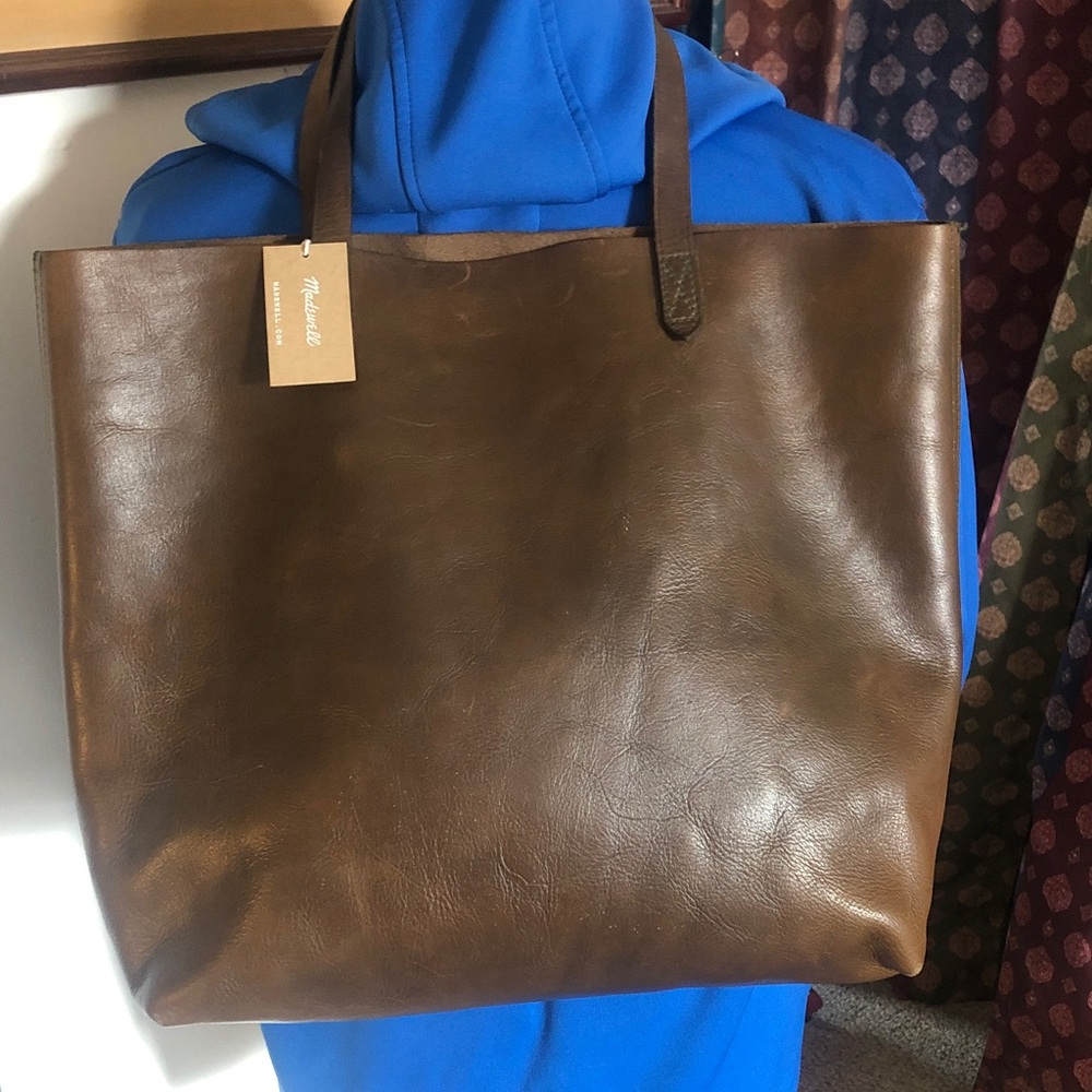 Madewell  chocolate brown leather tote, big 18” x 18” x 6” never used # F2359